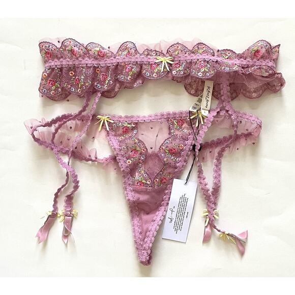 For Love & Lemons Floral Lace Garter and Thong Panty Set Purple Size Large NEW - Picture 1 of 12